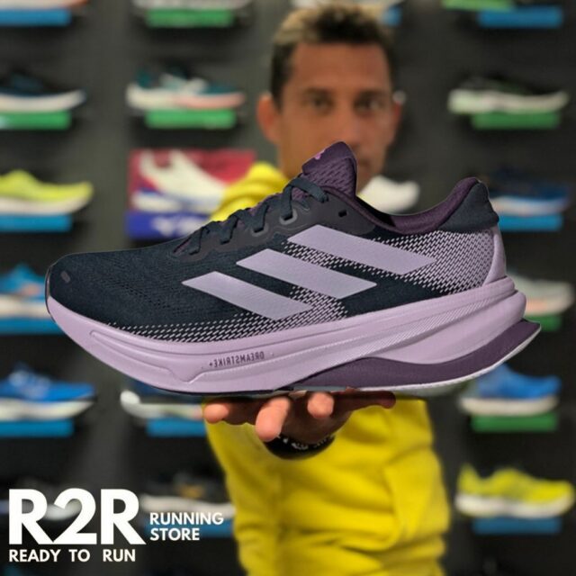 ADIDAS SUPERNOVA  SOLUTION🔥 

👉 Scarpa antipronazione
👉 Intersuola Dreamstrike
👉 Drop: 10 mm
👉 Peso: 245gr

Vi aspetta sul nostro SHOP ONLINE 🛍️

“Da chi corre, per chi corre” 🏃‍♀️

#supernova #solution #antipronazione #adidas #adidasrunning #adidasoriginal