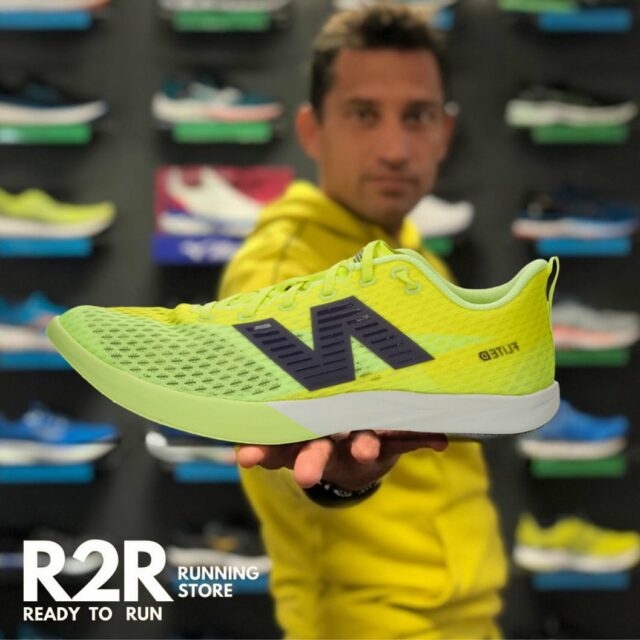 👉 FUELCELL FLITE- D 👟 By @newbalance
Chiodata generica:
👉 Piastra in PEBAX
👉 6 chiodi rimovibili
👉 Intersuola con mescola Fuelcell
Vi aspettano sul nostro SHOP ONLINE 🛍️
“Da chi corre, per chi corre” 🏃♀️
#newbalance #newbalancerunning #chiodate #spike #trackandfieldlife #spikerunning