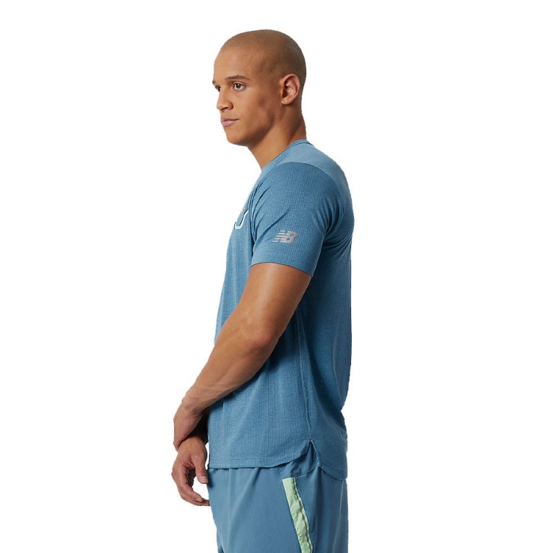 azzurro chiaro
